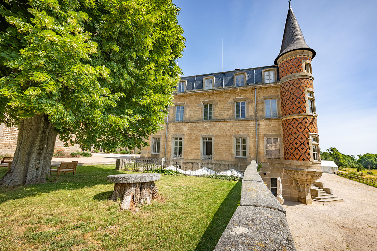 Repas de famille au Domaine et Château de Valinches